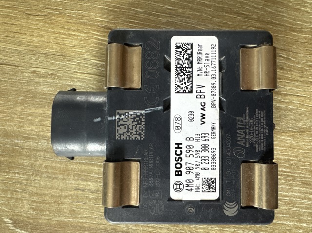Датчик контролю мертвої зони, задній 4M0907590B VAG
