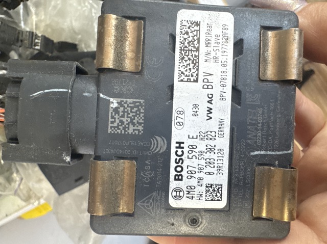 Датчик контролю мертвої зони, задній 4M0907590E VAG