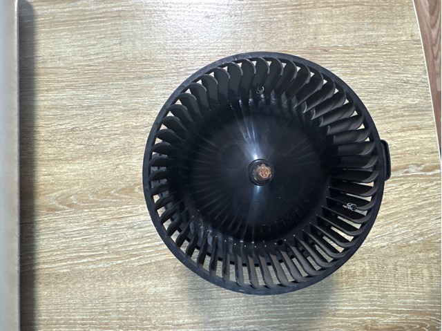 Електромотор пічки 4M1820021B VAG