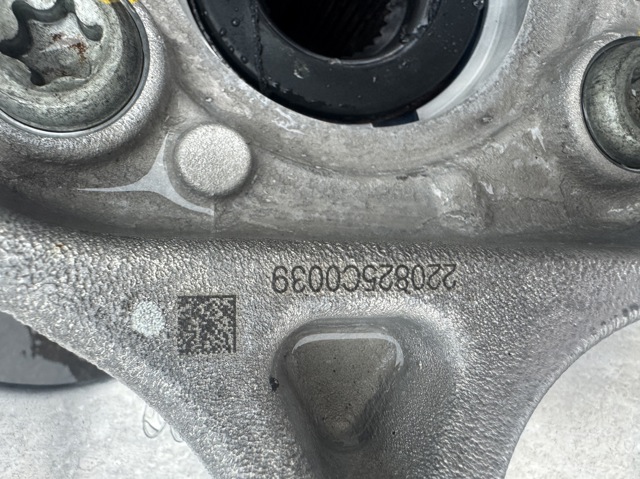Цапфа поворотного кулака 51711GI100 HYUNDAI
