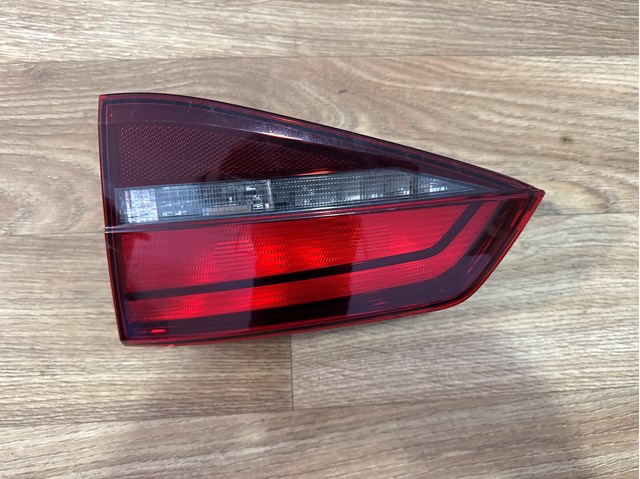 Ліхтар задній правий, внутрішній 5C6945094 VAG