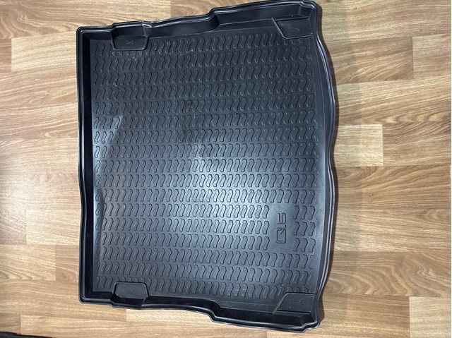 Килимки підлоги (багажника) 80A061182 VAG