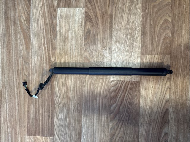 Амортизатор кришки багажника 80A827851A VAG
