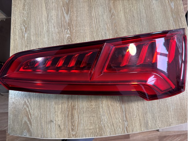 Ліхтар задній правий 80A945094 VAG