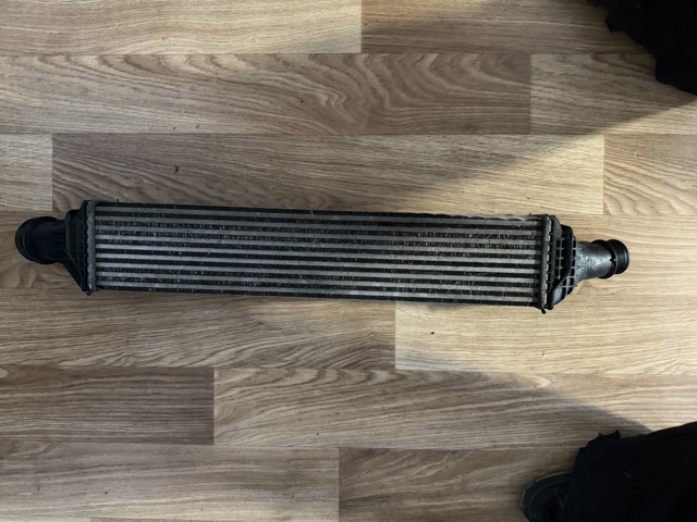 Радіатор інтеркулера 8W0145805AC VAG