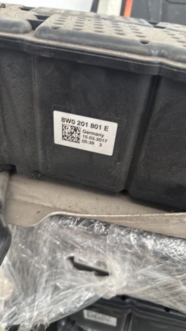 Абсорбер 8W0201801E VAG