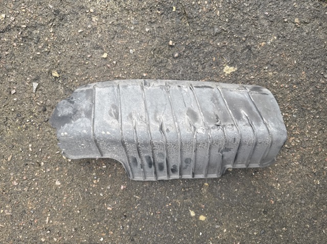 Захист заднього нижнього важеля 8W0505416E VAG