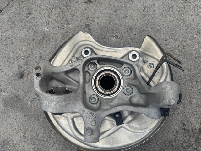Цапфа поворотного кулака 8W0505435AA VAG