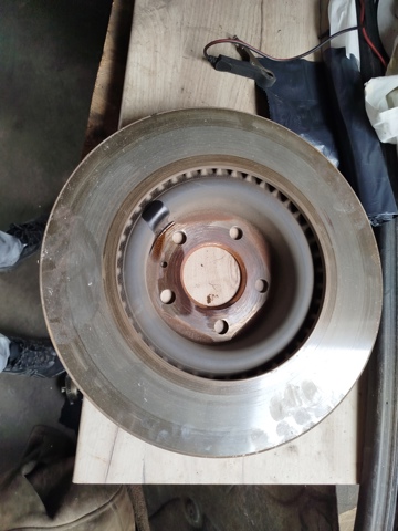 Диск гальмівний передній 8W0615301AB VAG