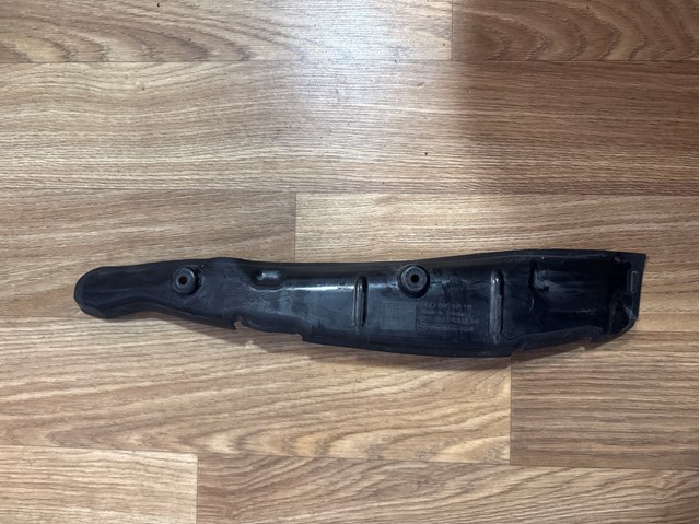 Ущільнювач арки крила 8W0821111 VAG