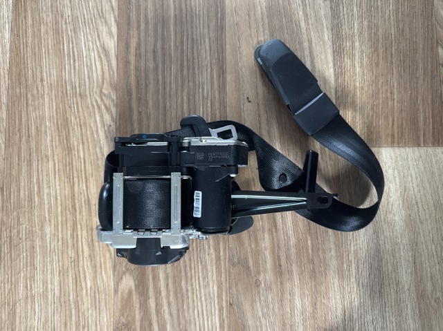 Ремені безпеки 8W0857706P VAG