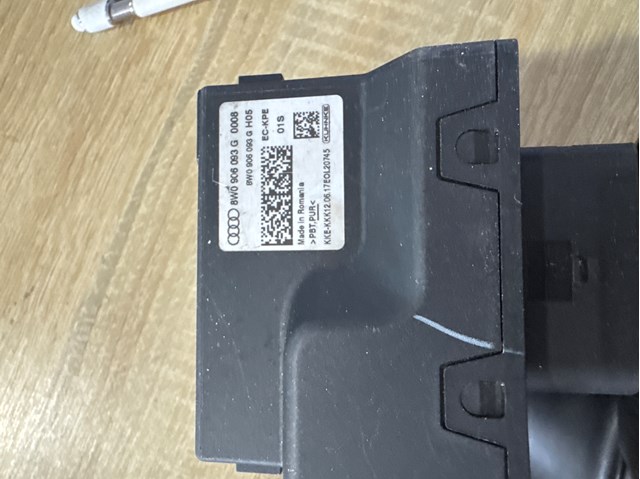Модуль керування (ЕБУ) паливного насосу 8W0906093G VAG