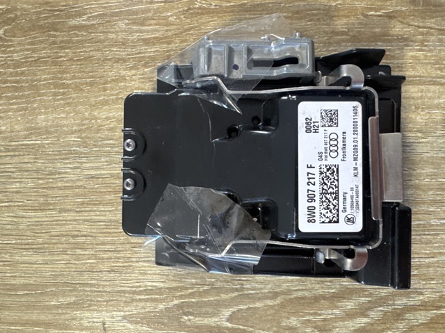 Камера системи забезпечення видимості 8W0907217F VAG
