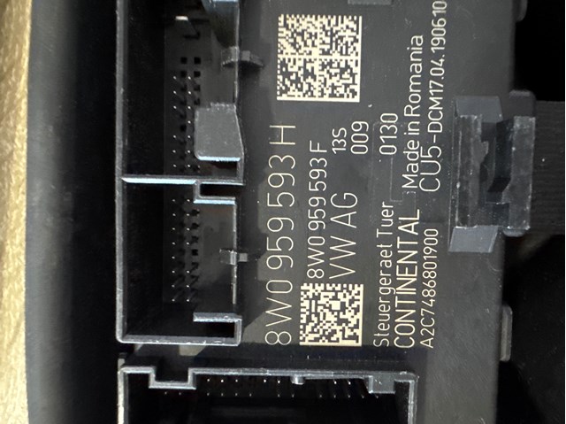 Блок комфорту передніх дверей 8W0959593H VAG