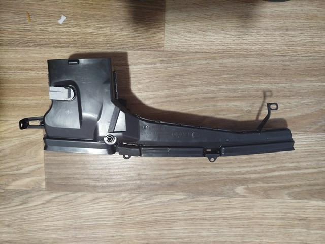 Розподільник повітряобігріву 8W1819726A VAG