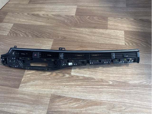 Решітка повітроводу 8W1820902E VAG