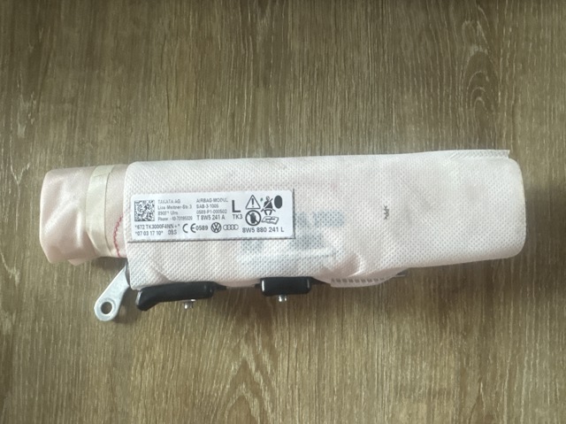 Подушка безпеки AIRBAG спинки сидіння, лівого 8W5880241L VAG