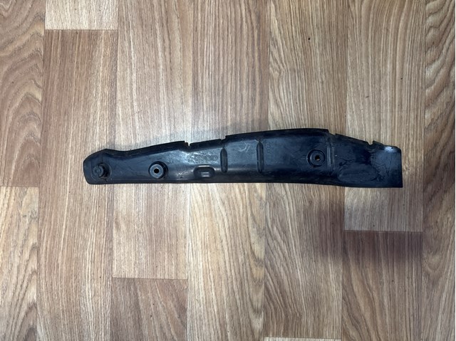 Ущільнювач крила 8W6821112 VAG