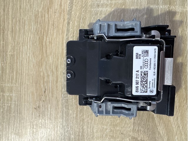 Камера заднього виду 8W6907217A VAG