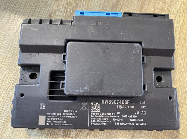 Прилади й апаратура діагностики 8W8907468F VAG
