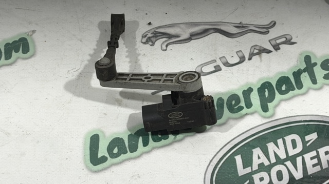 Датчик рівня положення кузова, передній AH323C097AC LAND ROVER