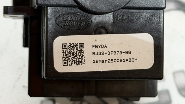 Перемикач підрульовий, правий BJ323F973BB LAND ROVER