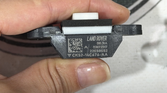 Датчик Ейрбег передній CK5214C676AA LAND ROVER