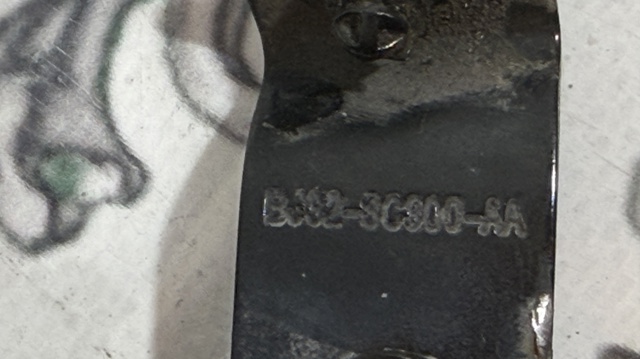 Датчик рівня положення кузова, задній правий LR114545 LAND ROVER