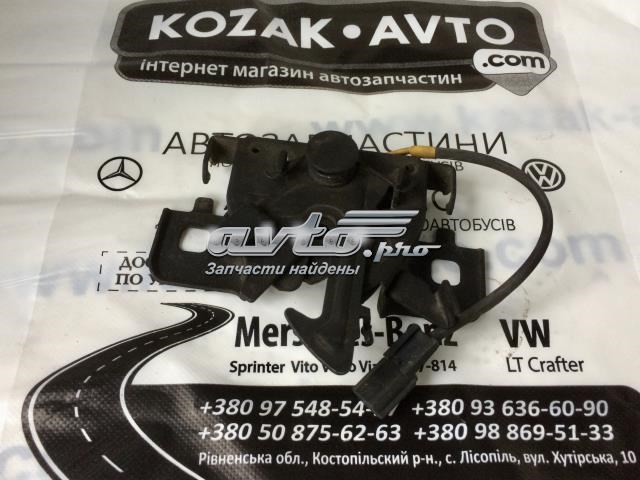 Запор капота (замок і привід замка капота) 656011705R RENAULT