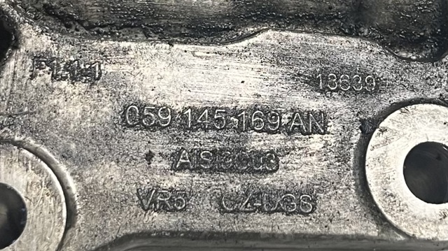 Кронштейн компресора кондиціонера 059145169AN VAG