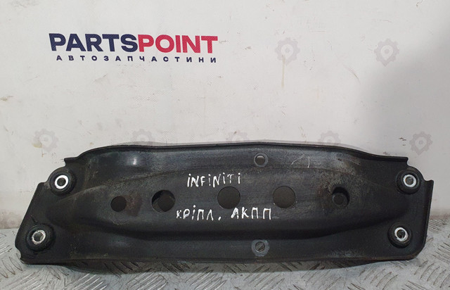 Кронштейн КПП 113101CB0A NISSAN