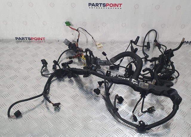 Джгут проводів моторного відсіку 12518511878 BMW