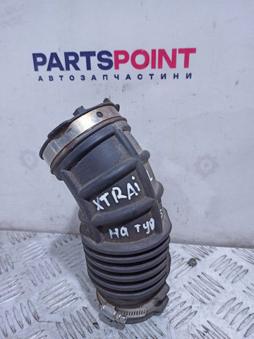Патрубок повітряний, вихід повітряного фільтра 165764BE0A NISSAN