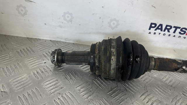 Привід правий 31607622914 BMW