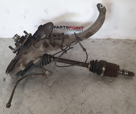 Кулак поворотний передній правий 400141CA0A NISSAN