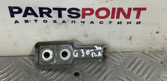 Кронштейн кріплення крила переднього лівого, задній 41007440418 BMW