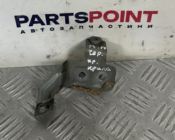 Кронштейн кріплення крила переднього правого, передній 41007440424 BMW