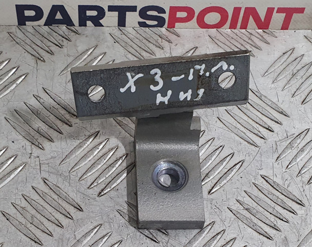 Петля передніх дверей лівих 41517176849 BMW