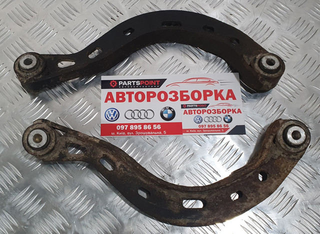 Важіль задньої підвіски верхній, лівий/правий 4F0505323K VAG