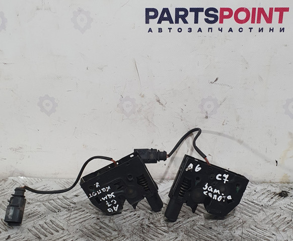Запор капота (замок і привід замка капота) 4G0823509C VAG