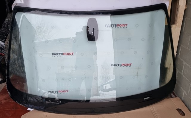 Автомобільне скло 51317202862 BMW