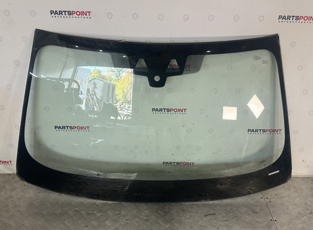 Скло лобове 51317388742 BMW