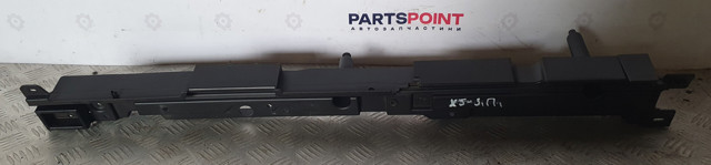 Кронштейн кріплення бампера переднього правий 51457145914 BMW