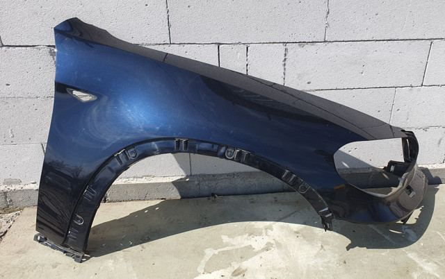 Переднє праве крило 51657222996 BMW
