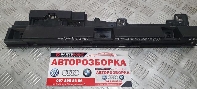 Опора порога (кріплення) 51777256917 BMW
