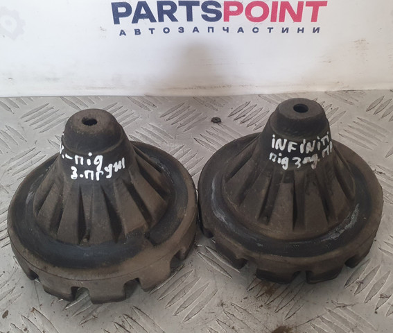 Проставка (гумове кільце) пружини задньої, верхня 55050AL500 NISSAN
