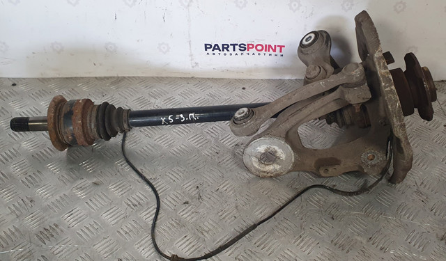 Кулак поворотний правий 6770984 BMW