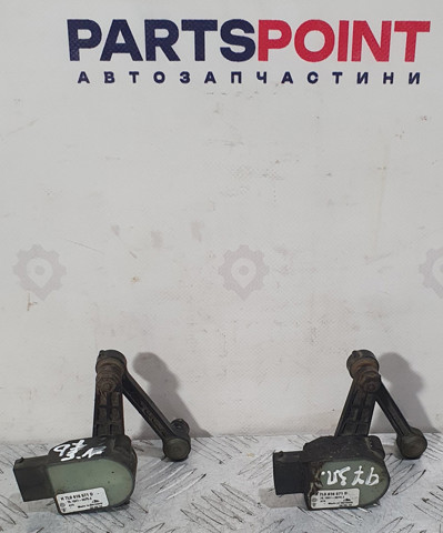Датчик рівня положення кузова, задній 7L0616571D VAG