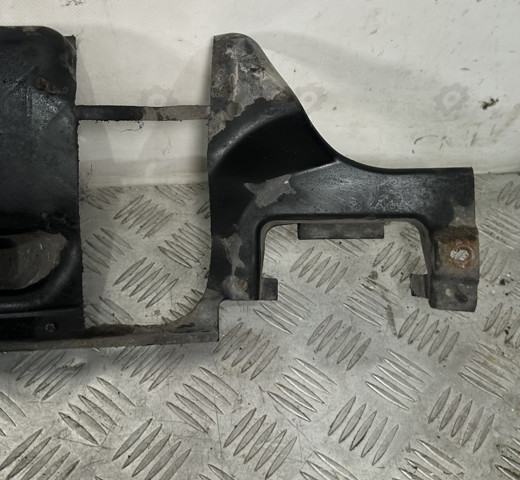 Захист днища, правий 7L0825212 VAG