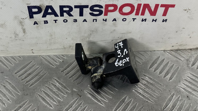 Петля задніх лівих дверей 7L0833401C VAG